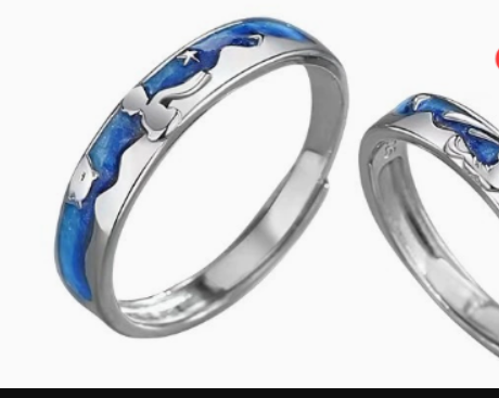 Small Design Feeling Rings - A Stylish Pair